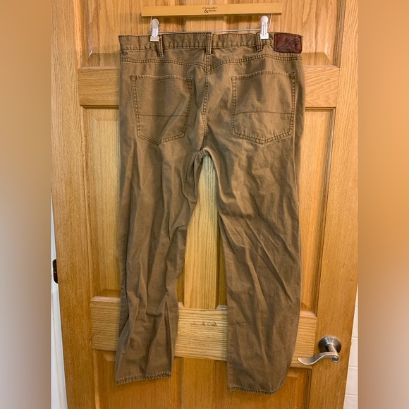 Dockers Leather Patch Anchor Logo Brown Jeans Pants - Men’s 38x30 Straight Fit - Picture 3 of 6